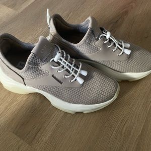 Steve Madden Sneakers